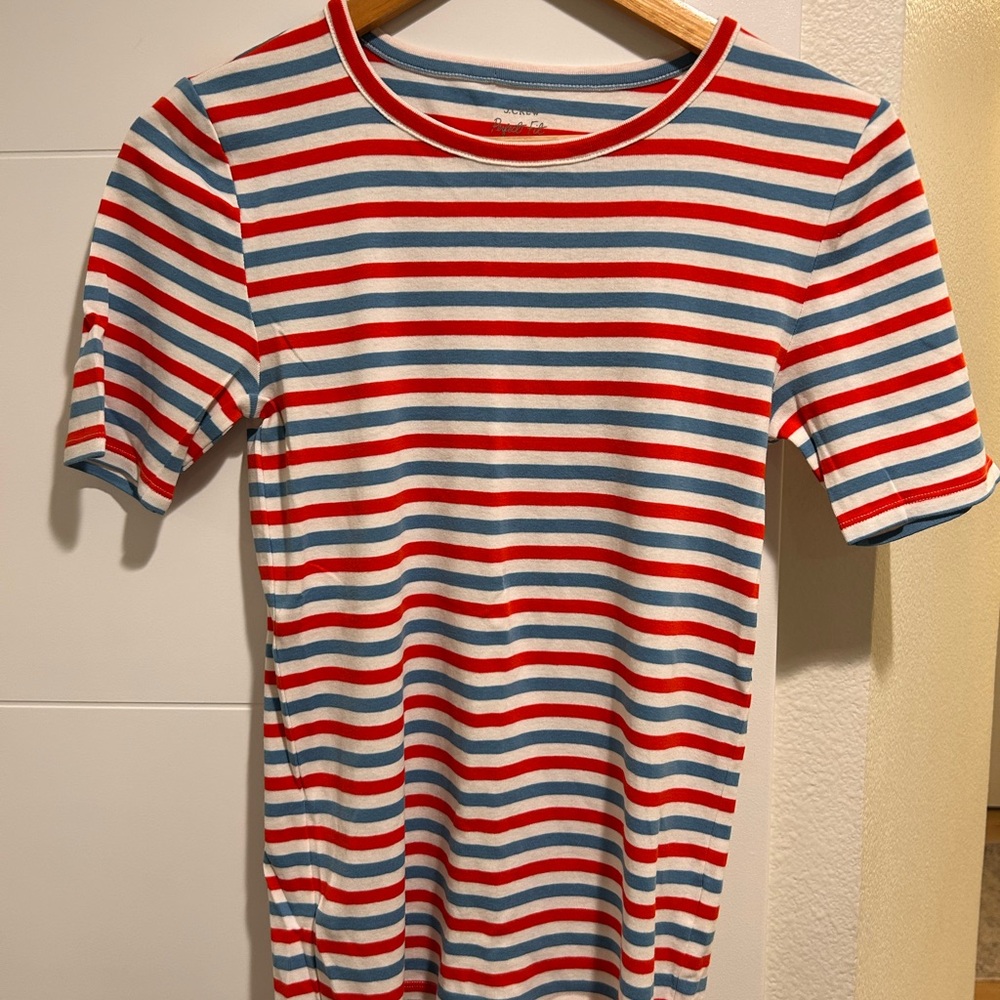 J. Crew Red and Blue Striped Perfect Fit Short Sleeve Tee
(B5)
